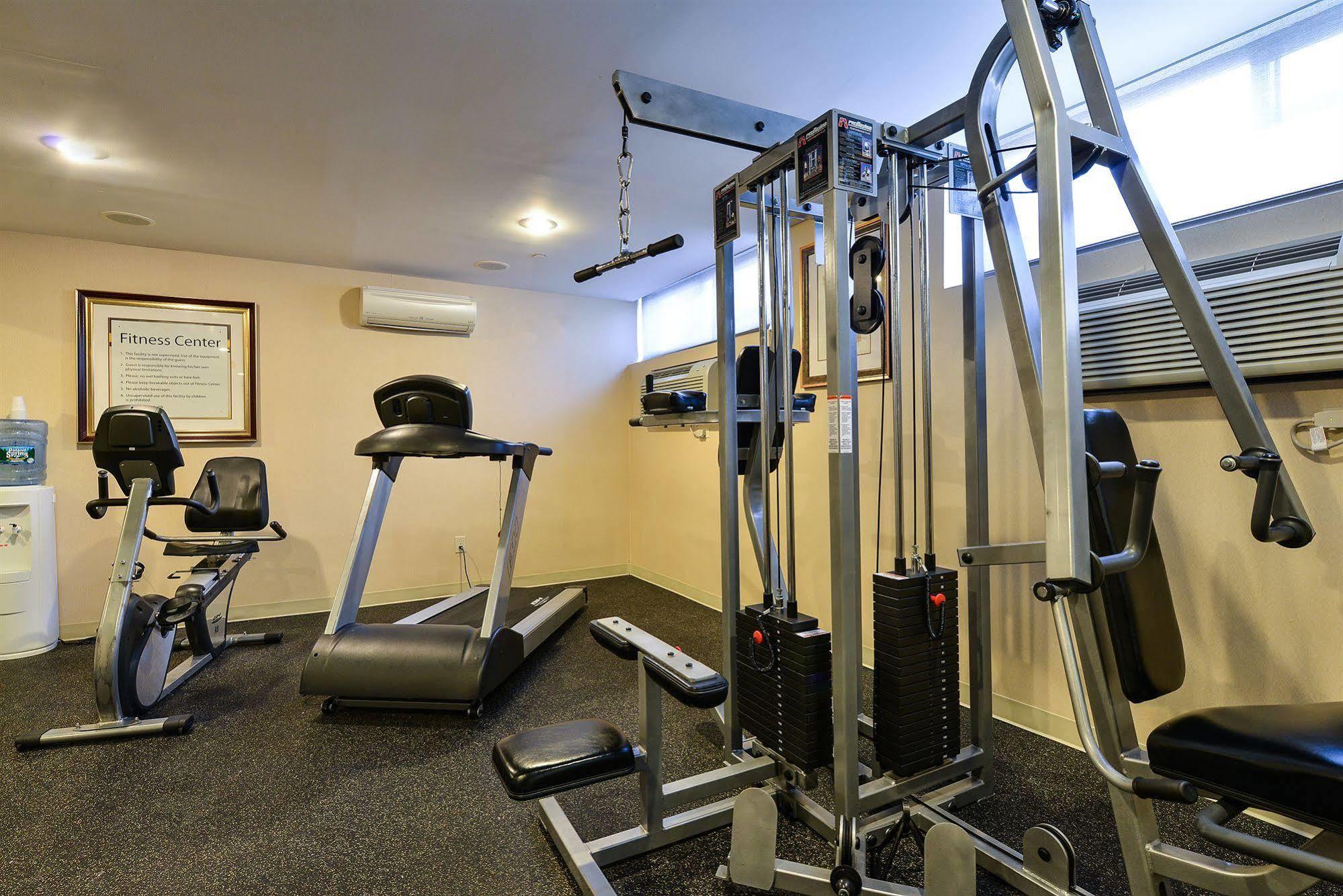 Holiday Inn Express Staten Island West, An Ihg Hotel Νέα Υόρκη Εξωτερικό φωτογραφία